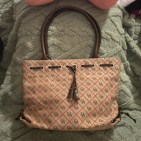 Dooney & Bourke Handbags - Authentic Dooney & Bourke Vintage Signature Tote Brown & Red Accents